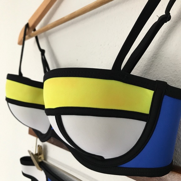 Triangl Poppy Blue Crush Bikini Set S/L (2-pieces) - Picture 10 of 16